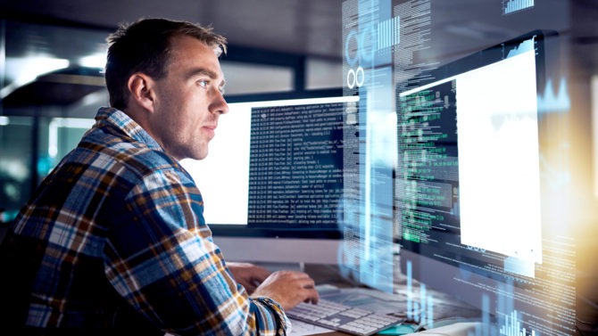 Arbeit im Wandel: Neue Wege zur Gewinnung und Bindung internationaler IT-Fachkräfte und Studierender